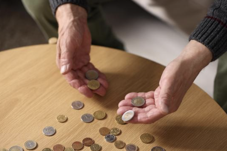 Einfach Verbeamtet: Pensionsalter ab 2032: Warum Beamte künftig länger arbeiten – und was das für deine Pension bedeutet